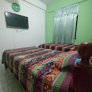 Habitación con 2 Camas Individuales